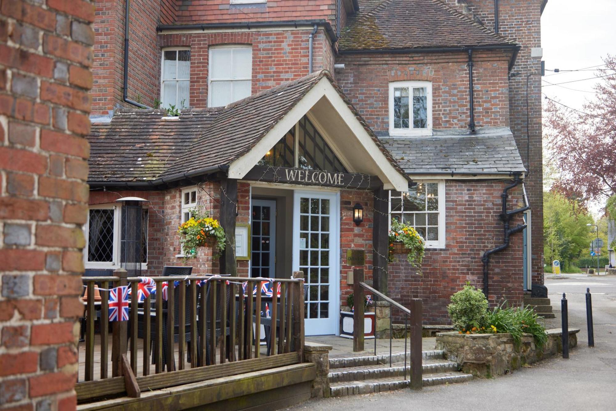 Chequers Inn By Greene King Inns Maresfield ภายนอก รูปภาพ