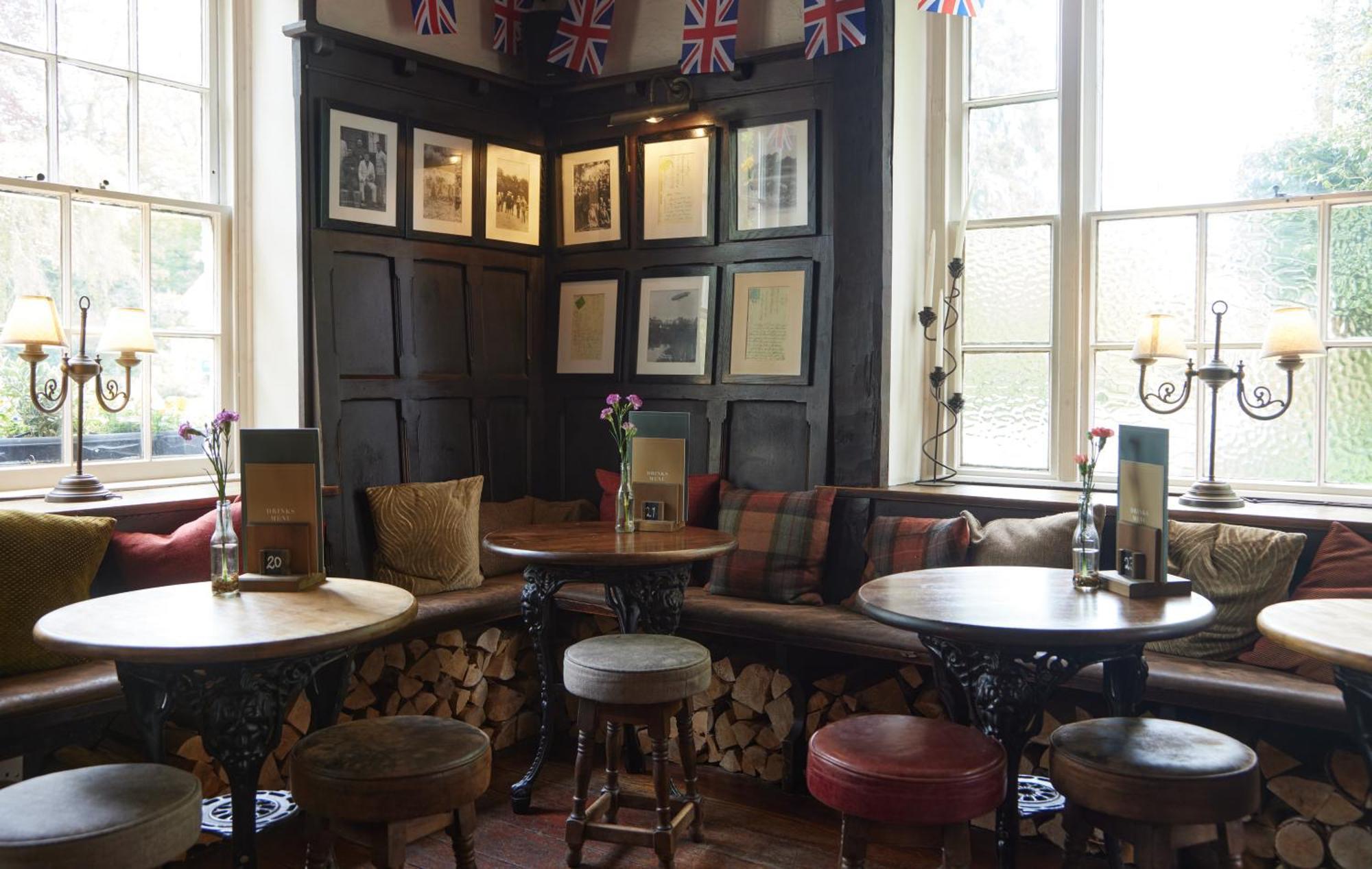 Chequers Inn By Greene King Inns Maresfield ภายนอก รูปภาพ