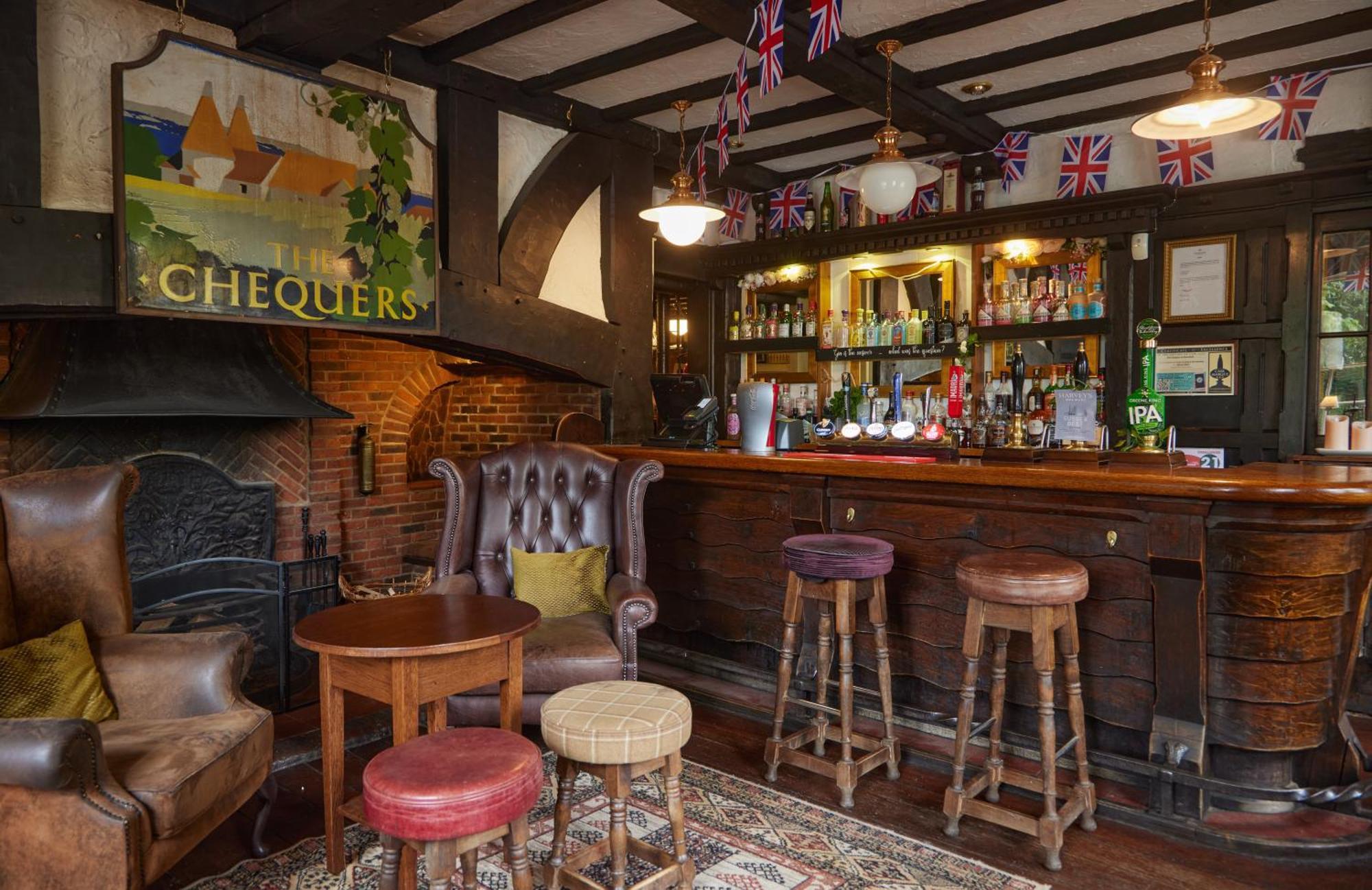 Chequers Inn By Greene King Inns Maresfield ภายนอก รูปภาพ